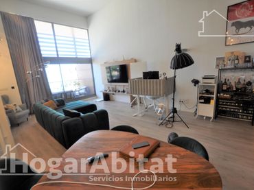 Penthouse with pool for sale in Calle Andarella