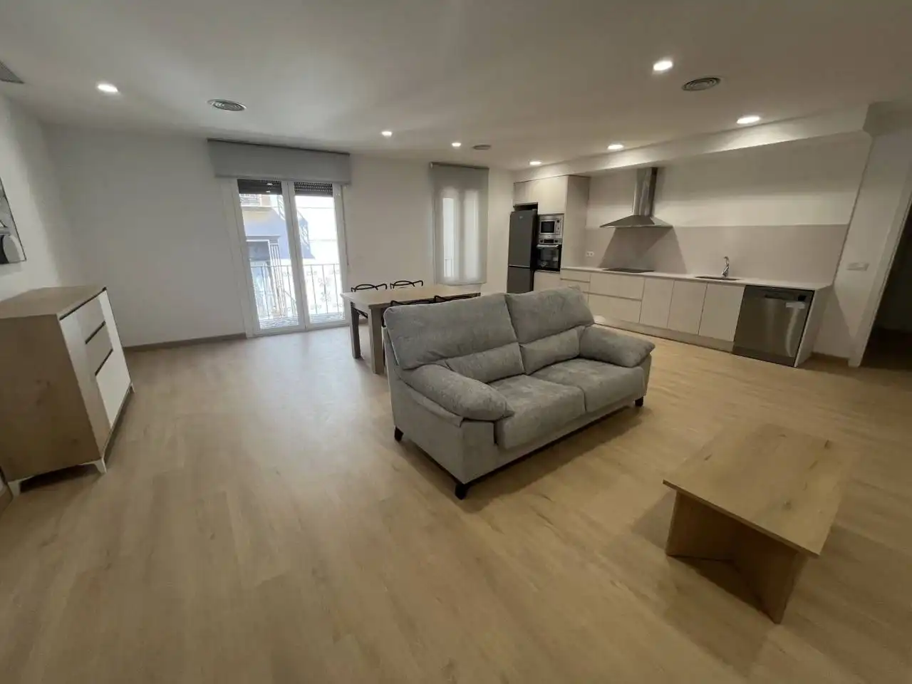 Wohnzimmer von Wohnung zur Miete in Alcañiz mit Klimaanlage, Heizung und Parkett