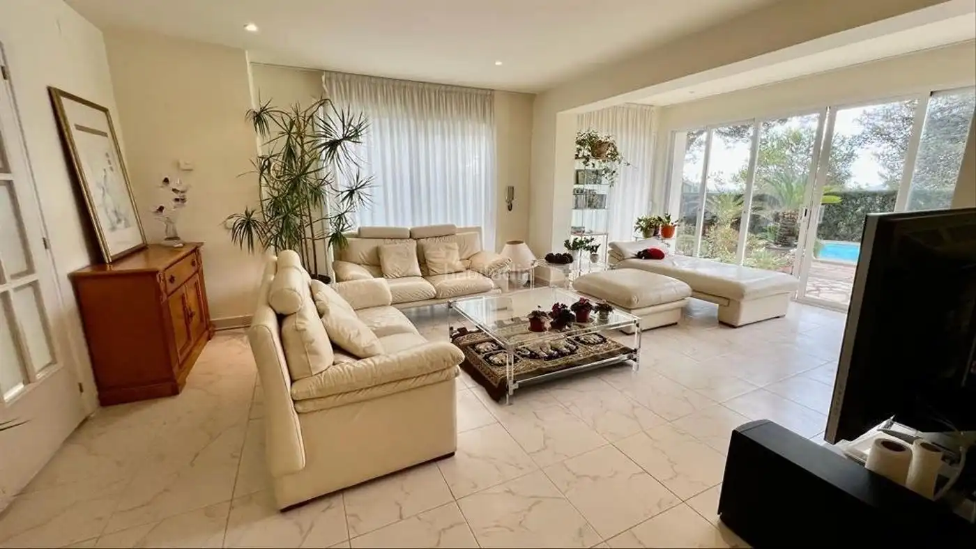 Villa avec jardin à vendre à Carrer de la Cerdanya 16, imagen 9