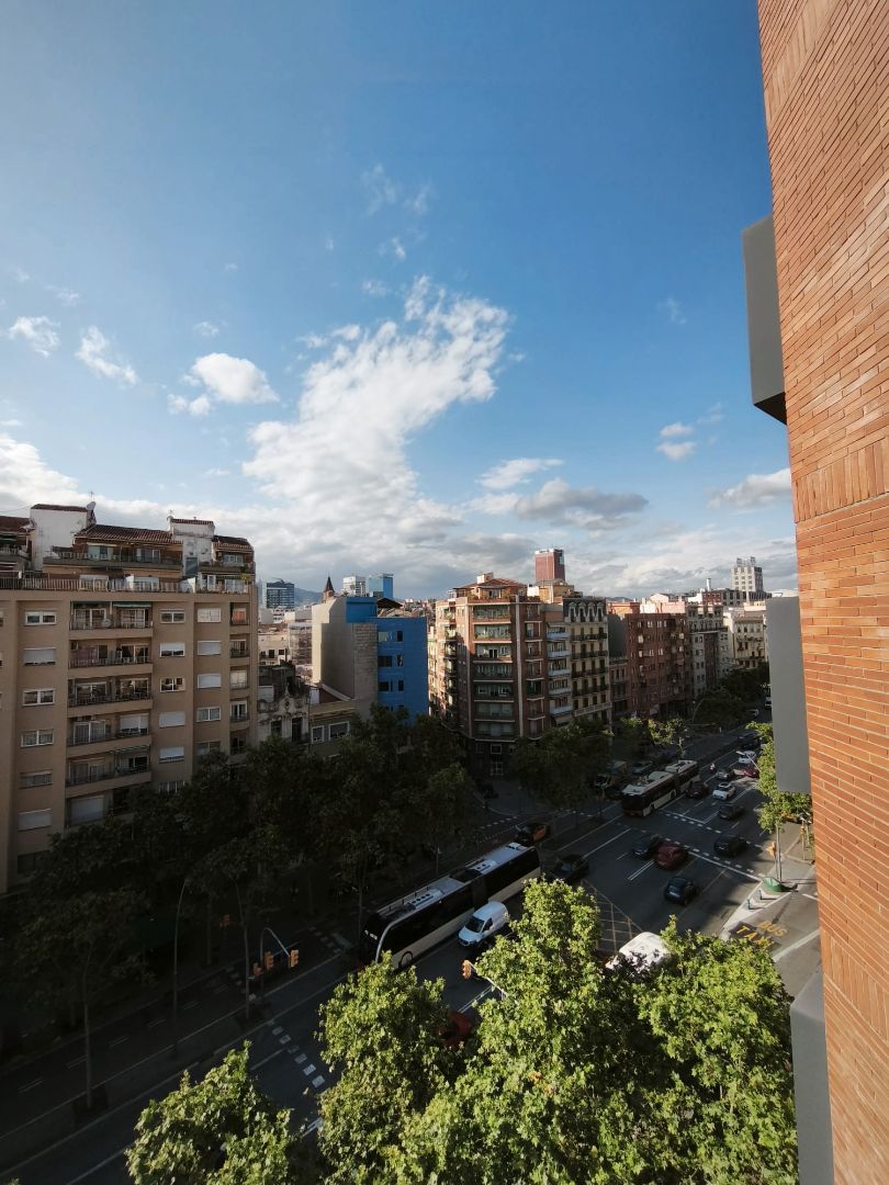Exterior view of Attic for sale in  Barcelona Capital  with Air Conditioner, Oven and Washing machine