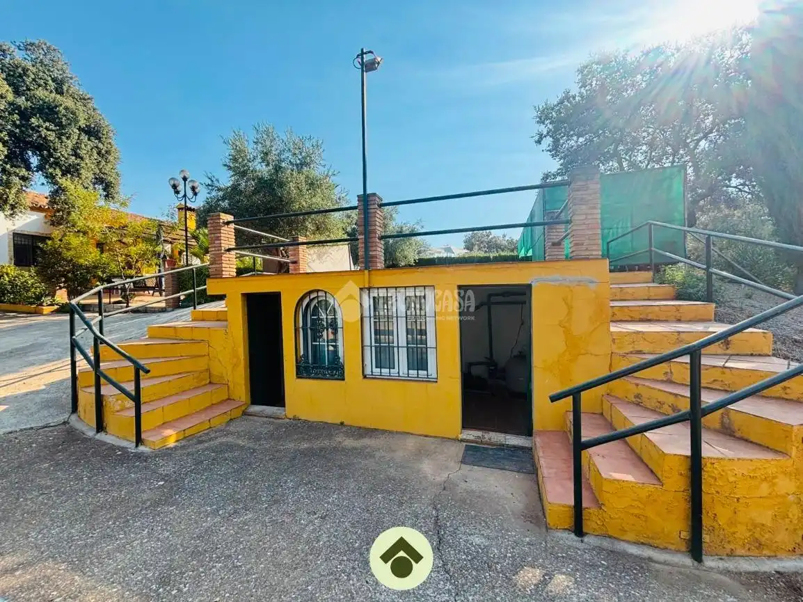 Vista exterior de Finca rústica en venta en Adamuz con Aire acondicionado y Piscina