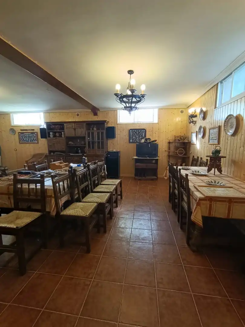 Houses for sale in Buendía  with Air Conditioner, Heating and Private garden