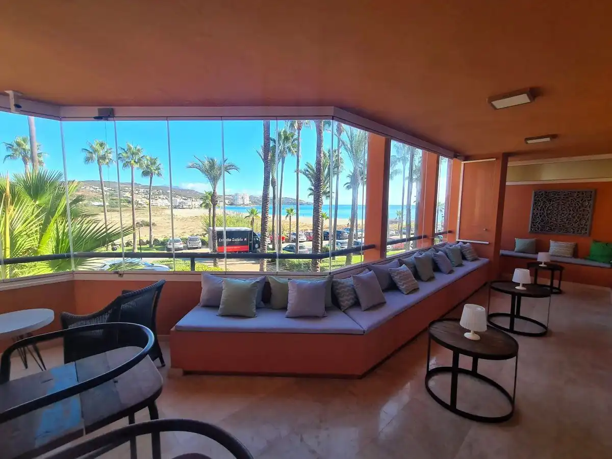 Terrasse von Wohnungen zur Miete in Sotogrande mit Klimaanlage, Heizung und Terrasse