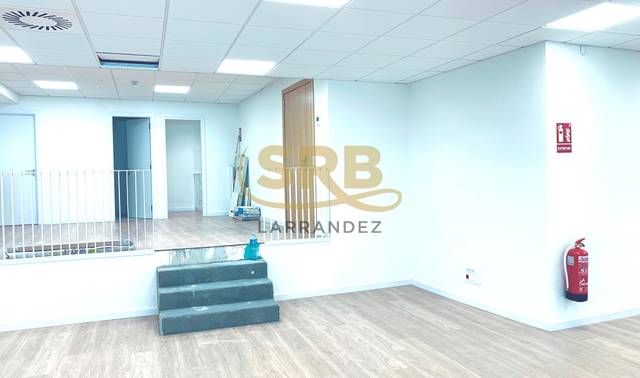 Oficina en Alquiler en N/A en Barri de les Corts