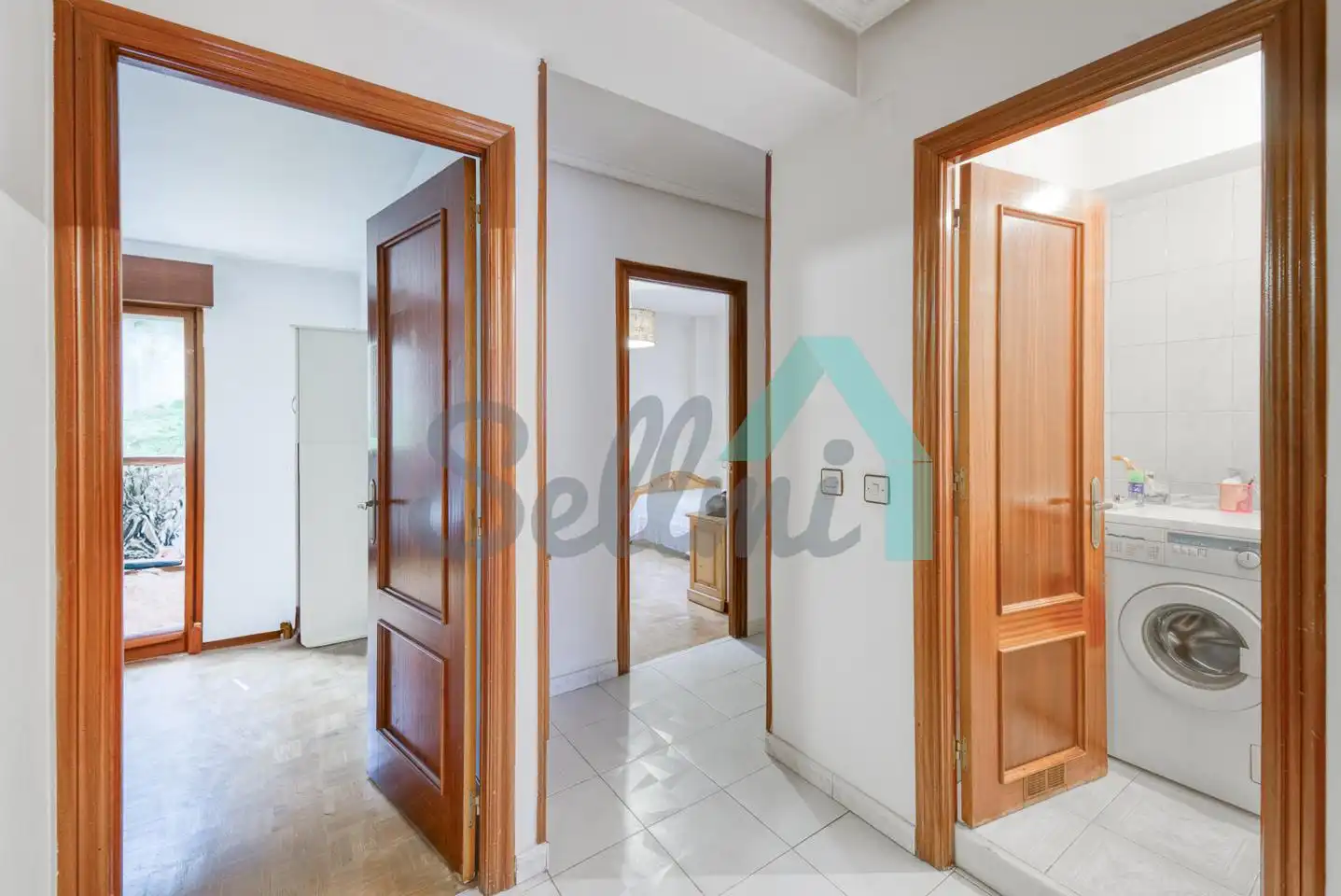 Wohnung zum Verkauf in Lena mit Heizung, Parkett und Terrasse