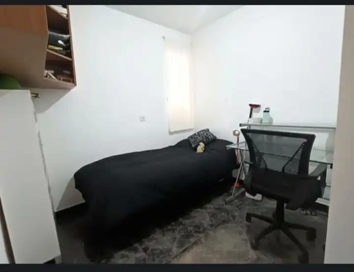 Habitación de Ático en venta en Granada con Terraza y Amueblado