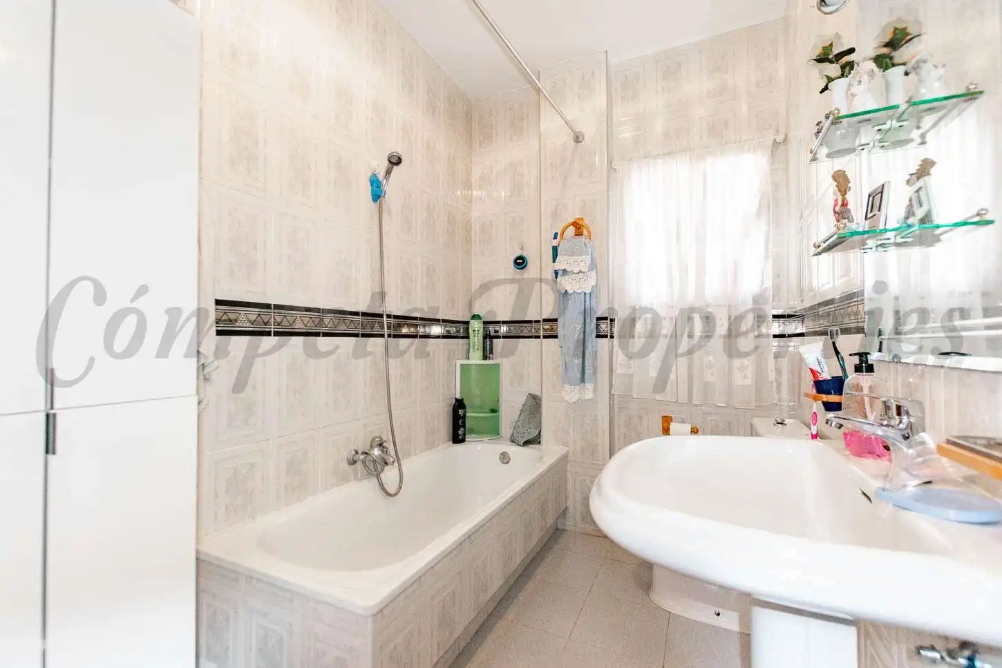 Casa con jardín en venta en Alcaucín, imagen 7