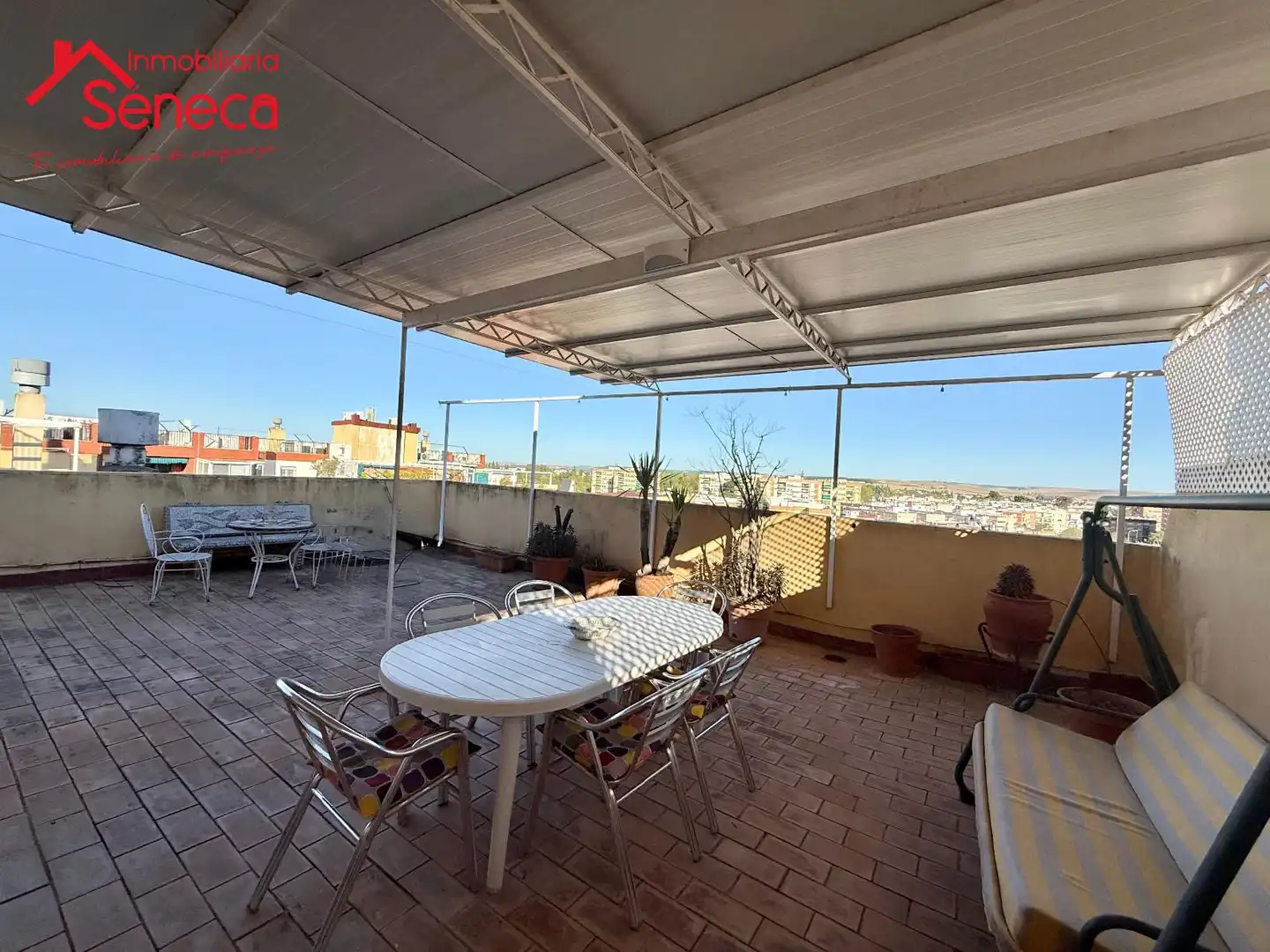 Terrassa de Àtic en venda en Córdoba amb Calefacció, Terrassa i Piscina