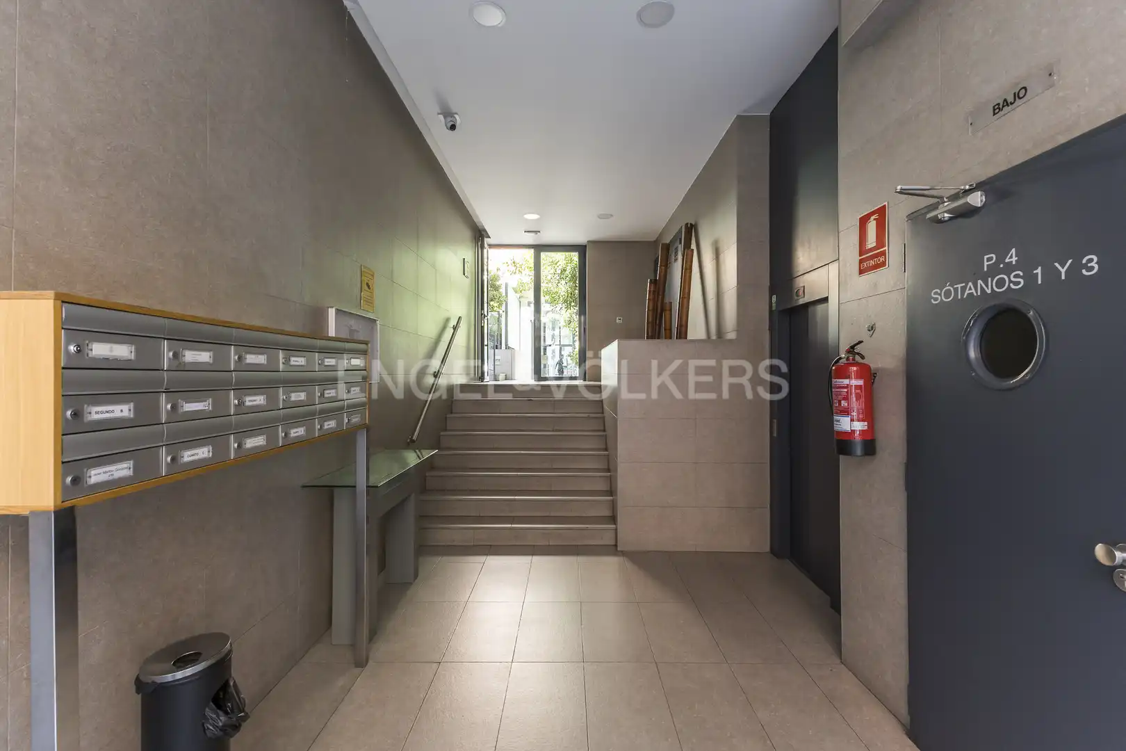 Piso en venta en Madrid con Aire acondicionado, Calefacción y Trastero