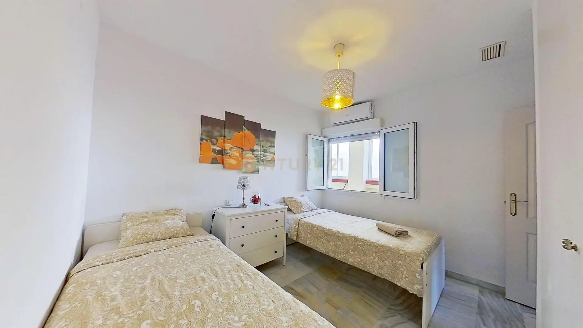 Habitación de Piso en venta en Benalmádena con Aire acondicionado, Trastero y Horno