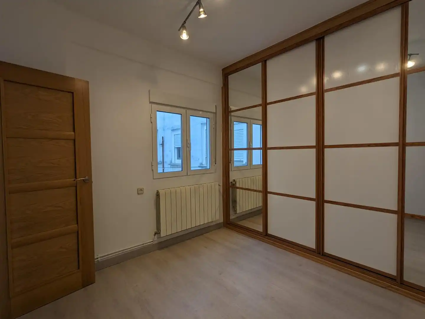 Bedroom of Attic for rent in Madrid  with Air Conditioner, Heating and Terrace