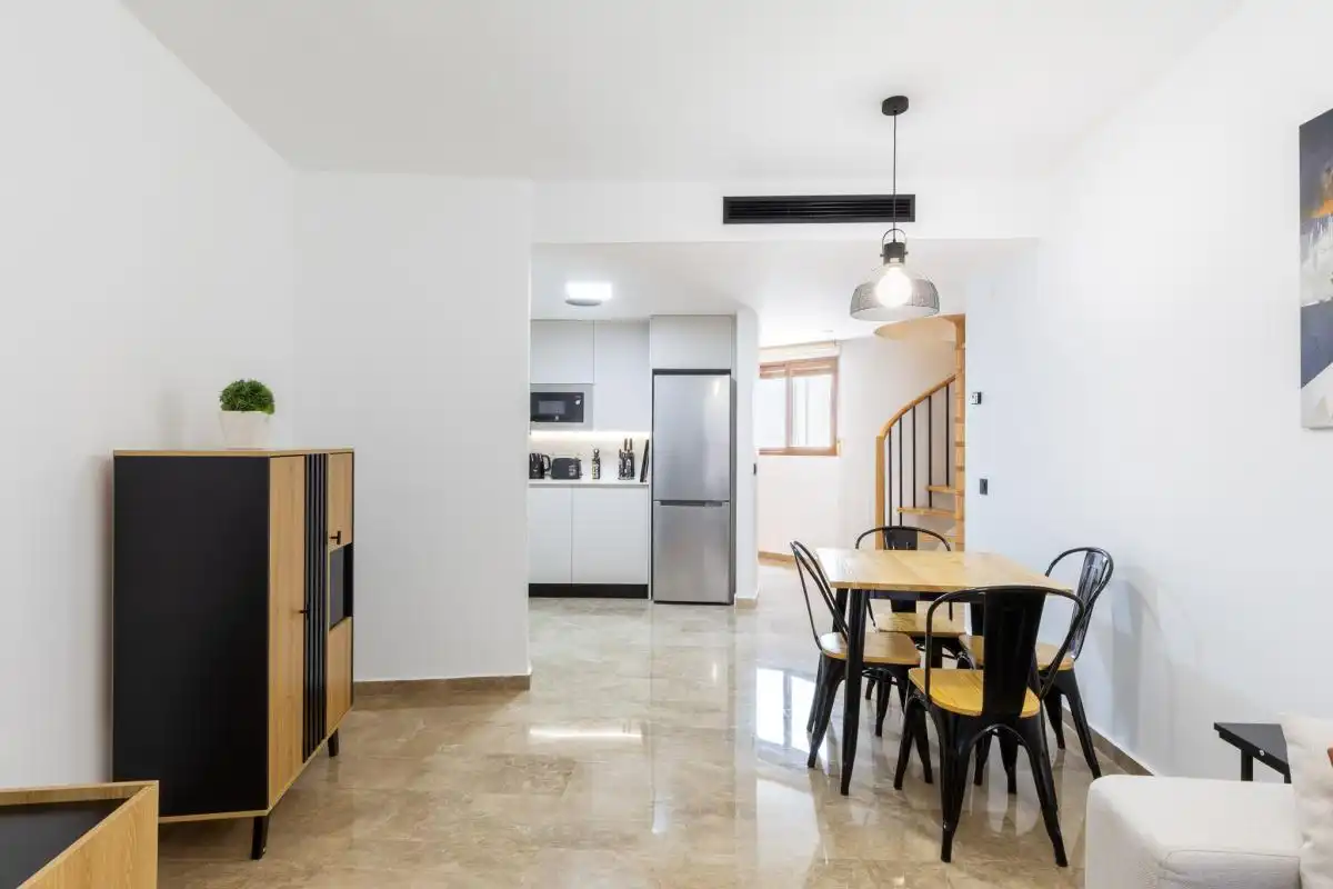 Cocina de Ático de alquiler en Valencia con Aire acondicionado, Calefacción y Amueblado