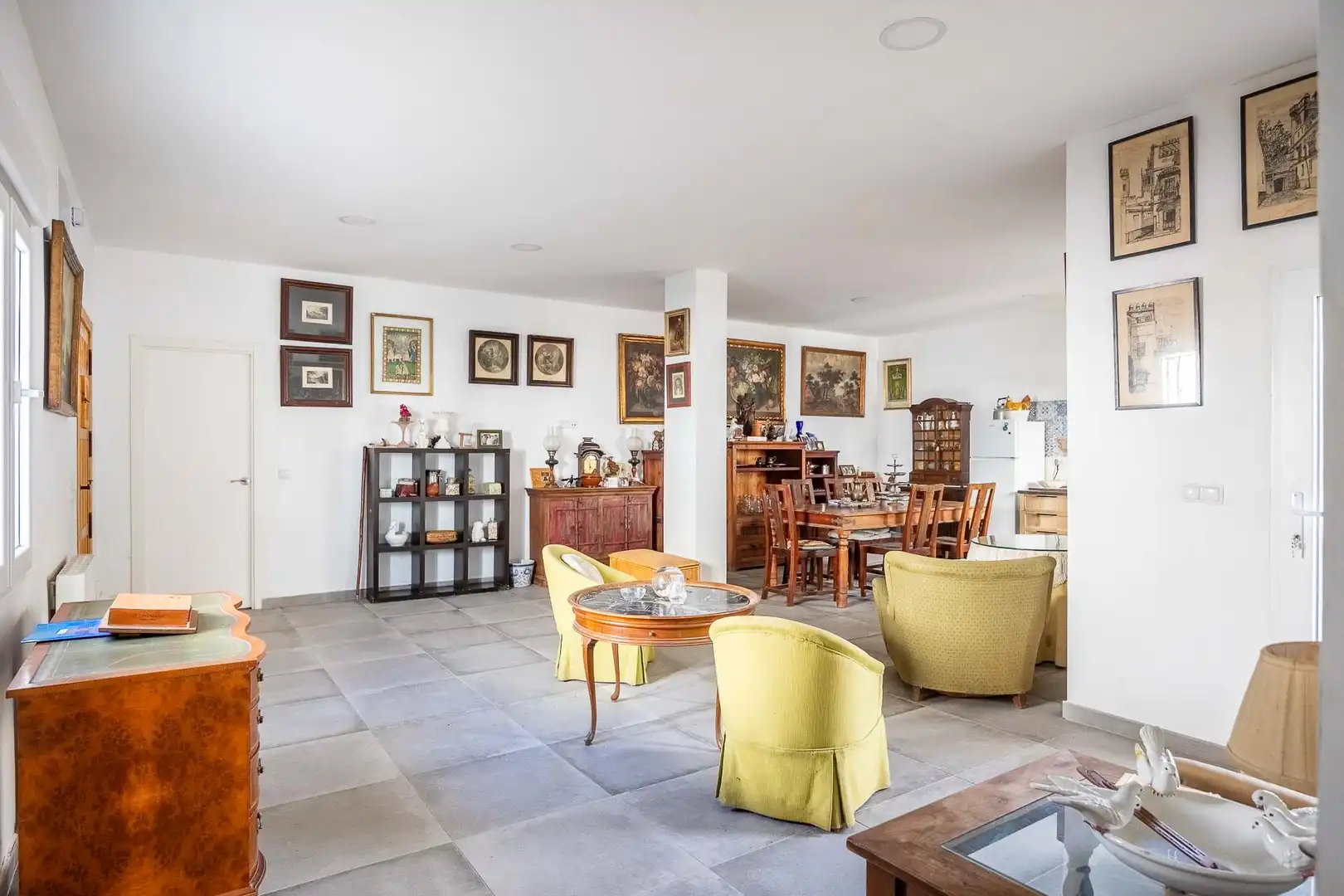 Living room of Detached homes for sale in Villanueva del Ariscal  with Storage room