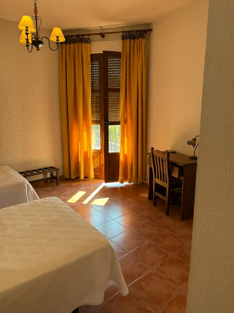 Habitación de Edificio en venta en Malpica de Tajo con Alarma