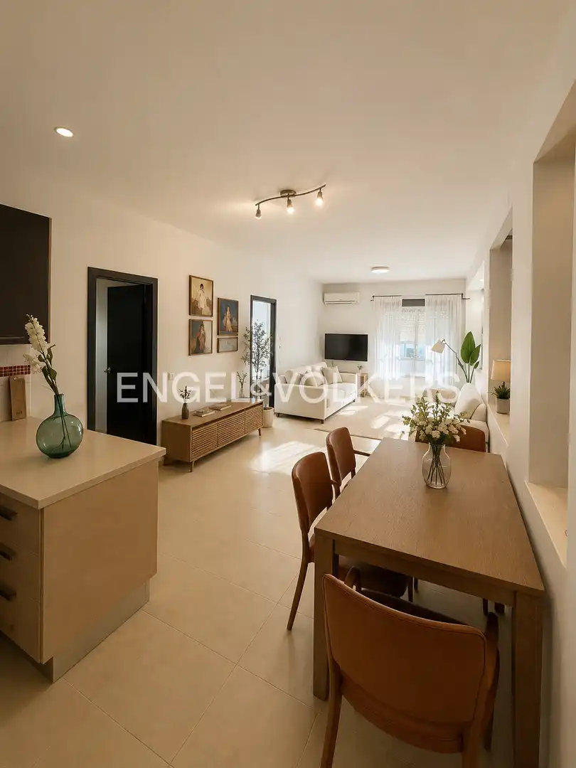 Flat with lift for sale in Casco Antiguo
