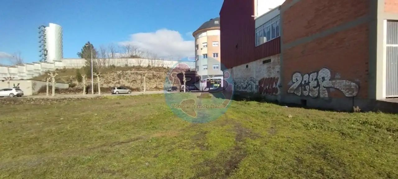 Terreni e lotti in vendita a Flores de Sil - La Placa, imagen 3
