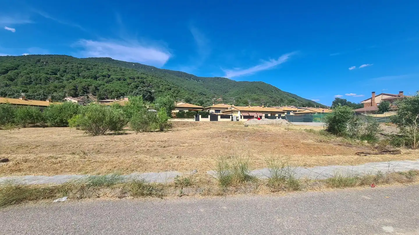 Residential for sale in La Adrada 