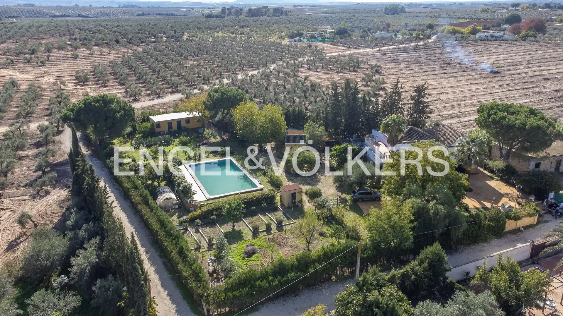 Houses for sale in Morón de la Frontera  with Air Conditioner, Heating and Private garden
