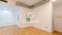 Bedroom of Flat for sale in  Madrid Capital