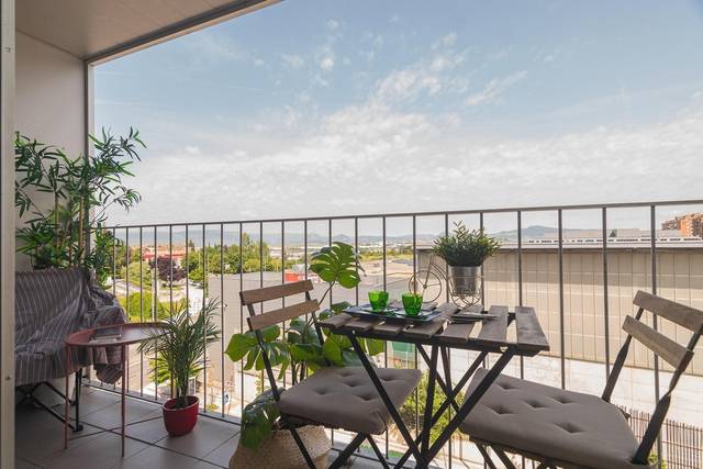 Piso en Venta en Mendebaldea - Ermitagaña