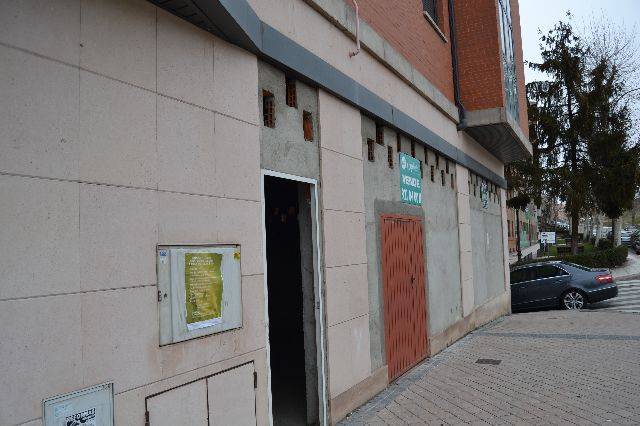 Local comercial en Alquiler en El Cerro - Carretera de San Rafael
