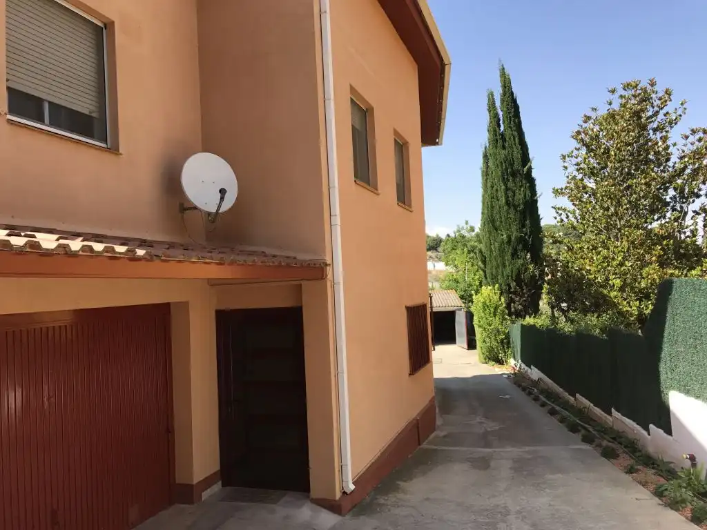 Exterior view of Houses for sale in Lleida  with Air Conditioner, Heating and Private garden