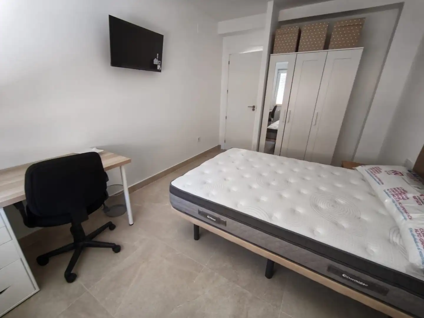 Habitación de Piso para compartir en San Pedro