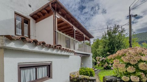 Foto 2 de Casa adosada en venda a Barrio el Yurro, Solórzano, Cantabria