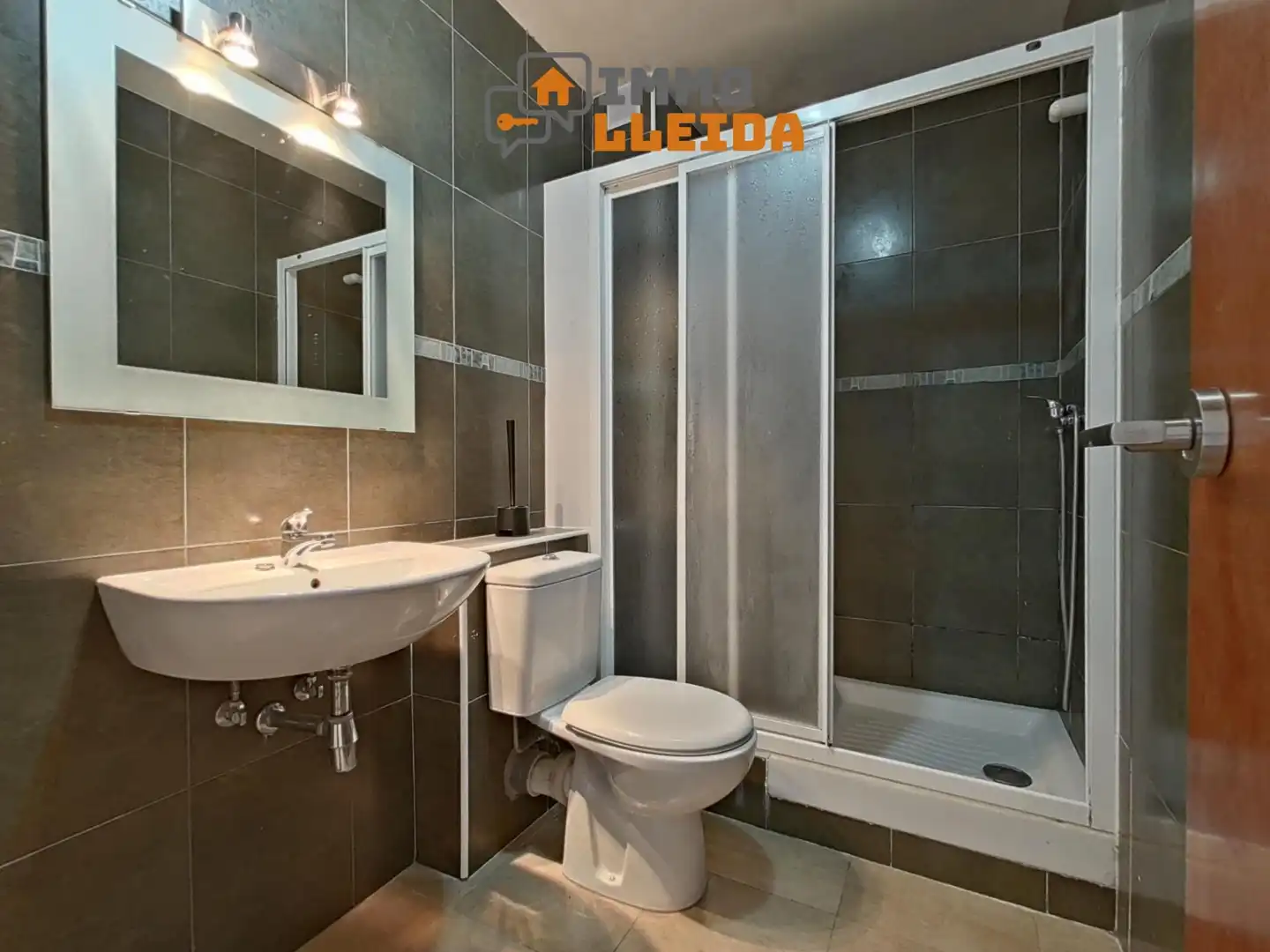 Bathroom of Flat for sale in Cervera  with Heating, Storage room and Balcony