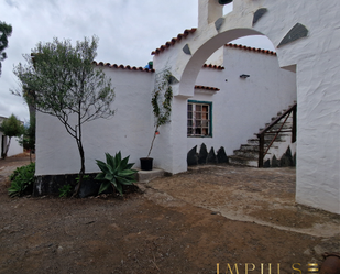 Vista exterior de Finca rústica en venda en Valsequillo de Gran Canaria amb Piscina
