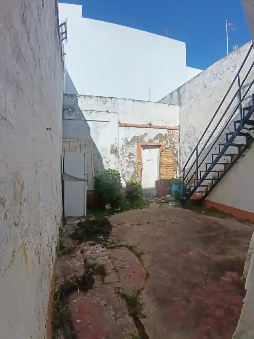 Vista exterior de Casa o xalet en venda en San Fernando