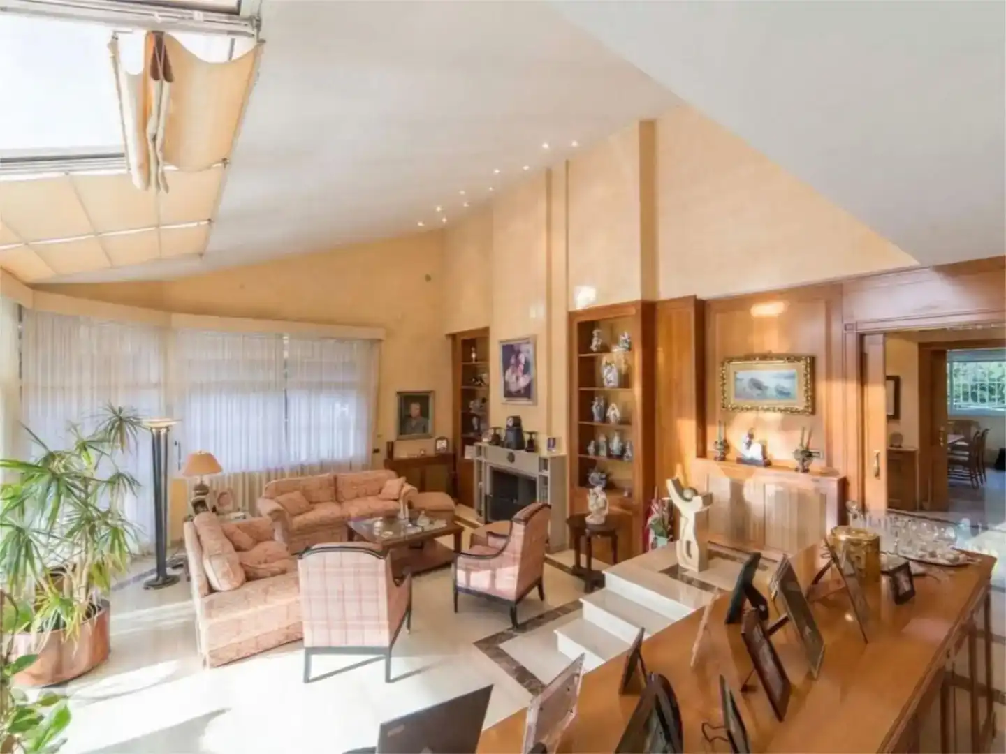 Sala d'estar de Casa o xalet en venda en Godella amb Aire condicionat, Piscina i Balcó