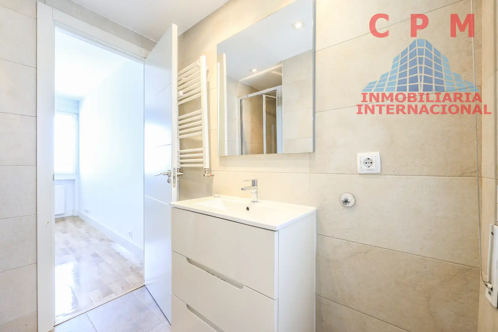 Badezimmer von Wohnung zur Miete in Madrid mit Klimaanlage, Heizung und Abstellraum