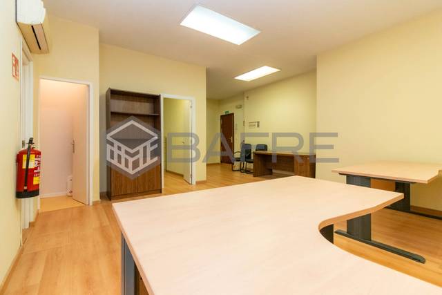 Oficina en Venta en Calle Estrecho de Gibraltar en Quintana