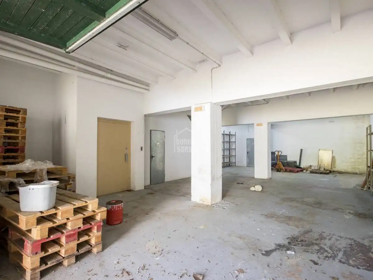 Gewerbefläche zum Verkauf in Maó ciutat, imagen 8