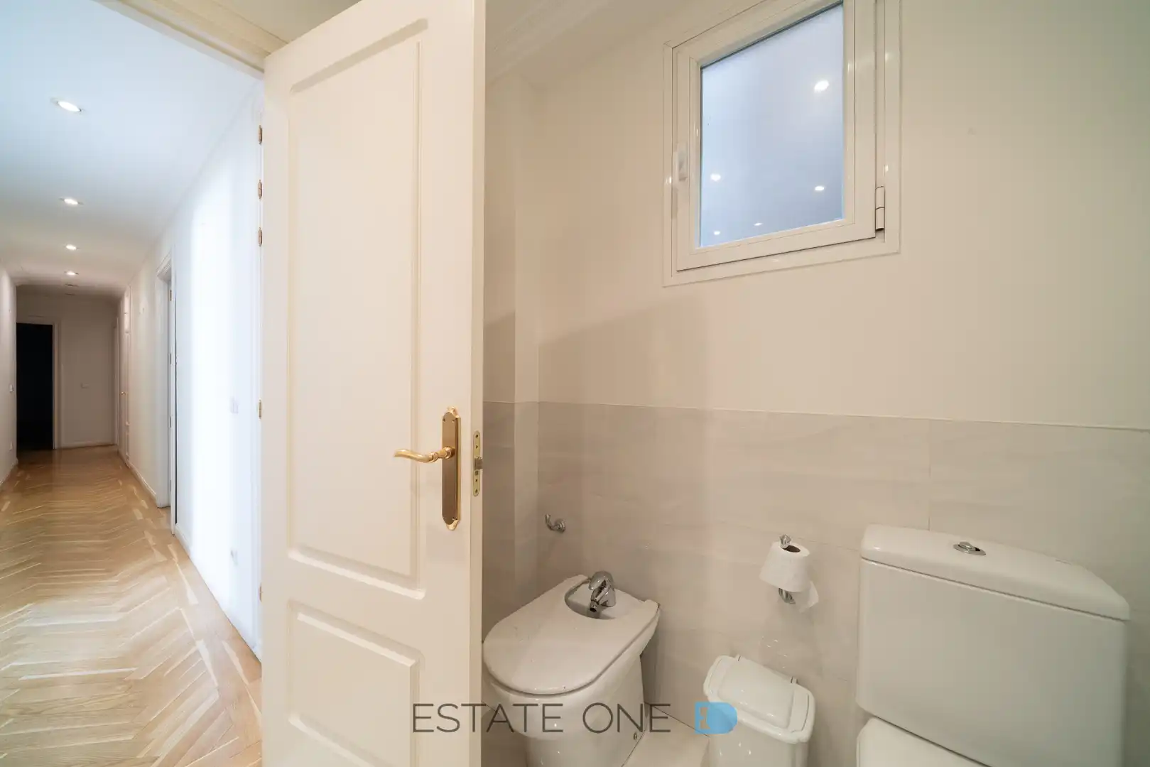 Baño de Ático de alquiler en Madrid con Aire acondicionado, Calefacción y Terraza