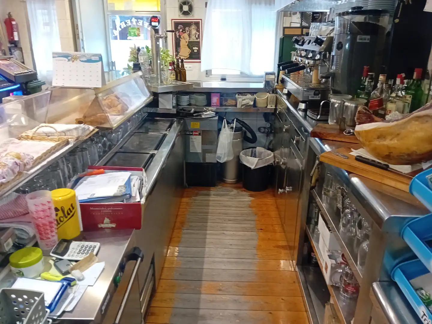 Cocina de Casa adosada en venta en Salt con Calefacción, Terraza y Trastero