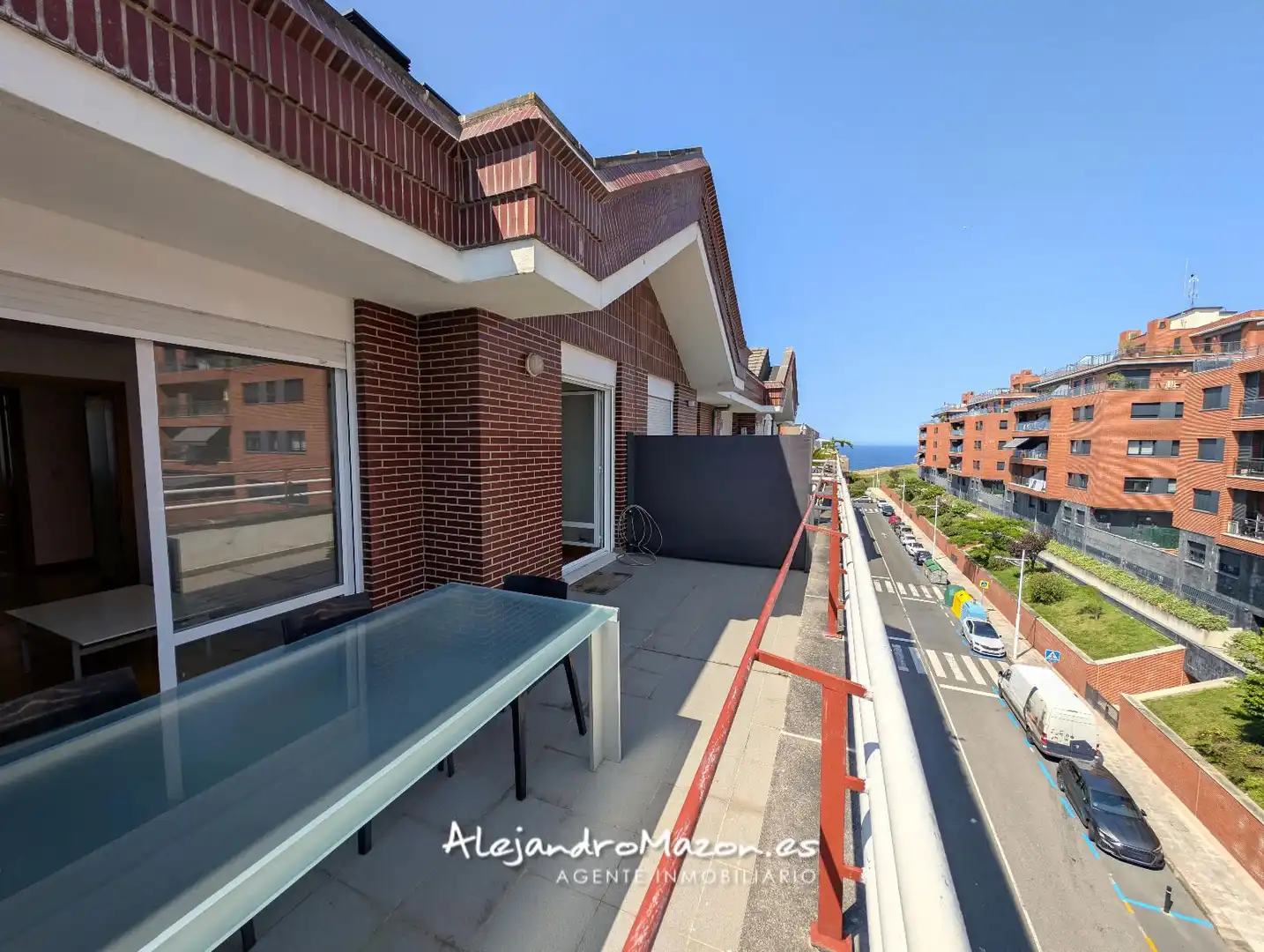 Terraza de Ático en venta en Castro-Urdiales con Calefacción, Parquet y Terraza