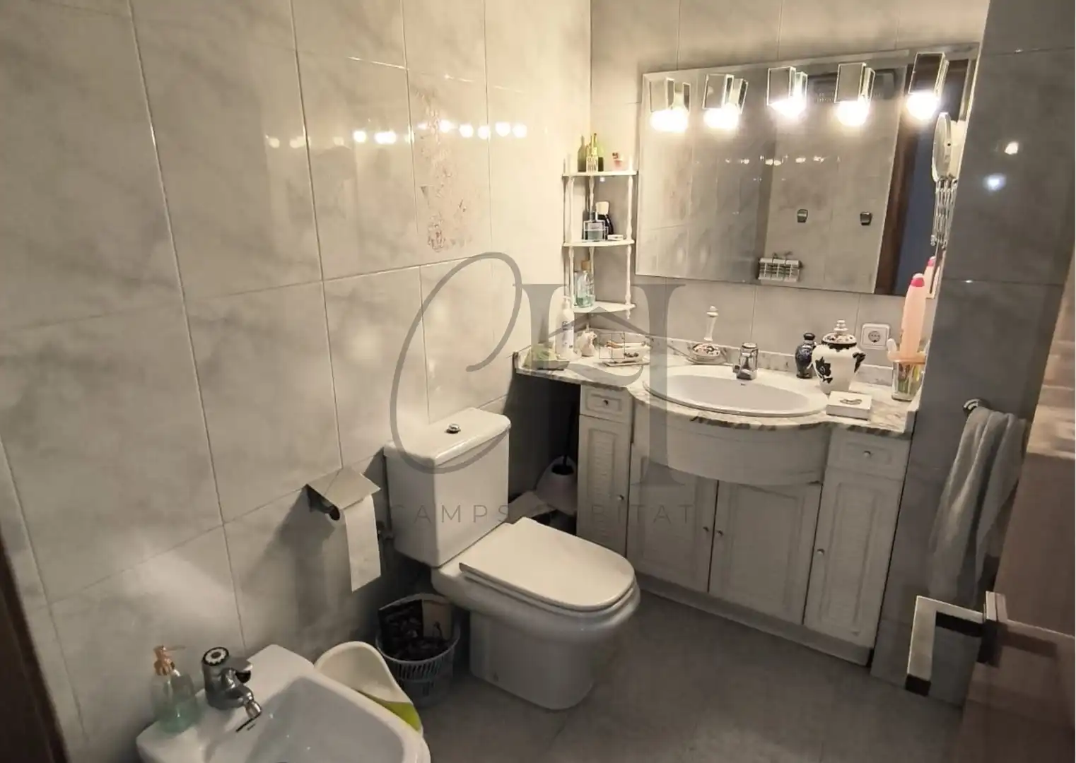 Baño de Piso en venta en Cornellà de Llobregat