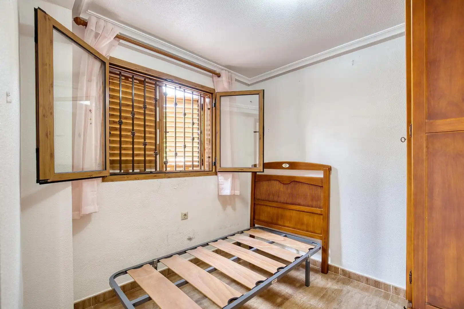 Habitación de Casa o chalet en venta en Torrevieja con Aire acondicionado, Calefacción y Terraza