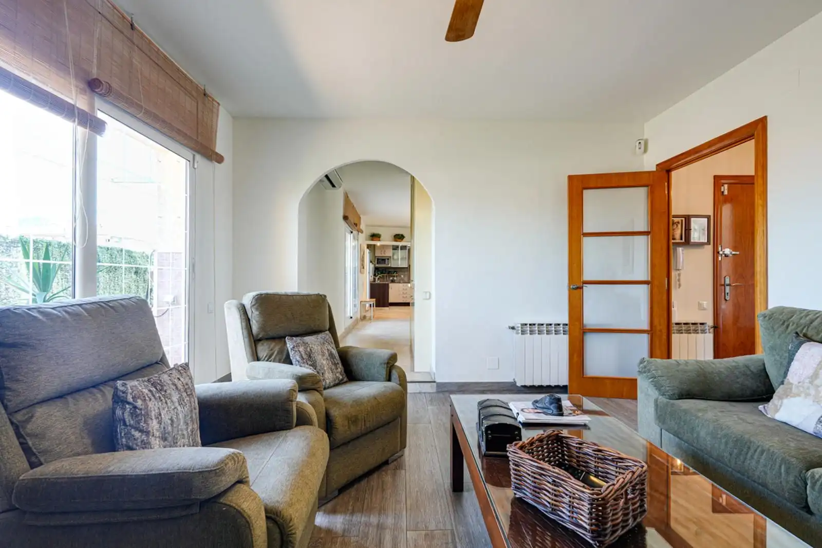 Living room of Attic for sale in Sant Feliu de Llobregat  with Air Conditioner, Heating and Terrace