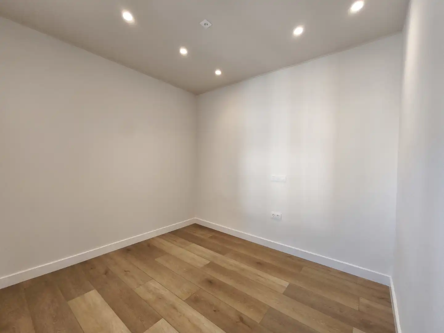 Piso de alquiler en AV PIO XII, Gran Via