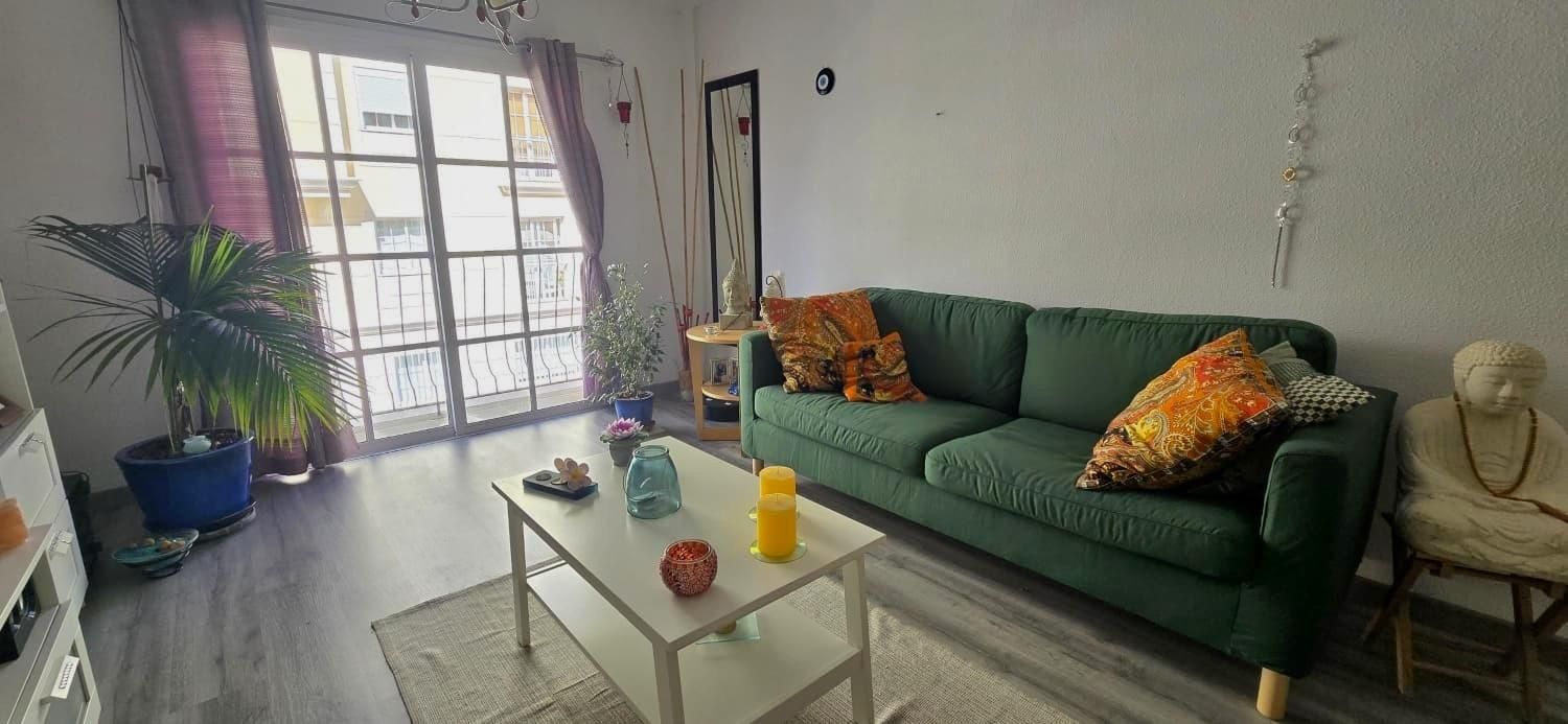 Sala de estar de Piso en venta en  Santa Cruz de Tenerife Capital con Balcón