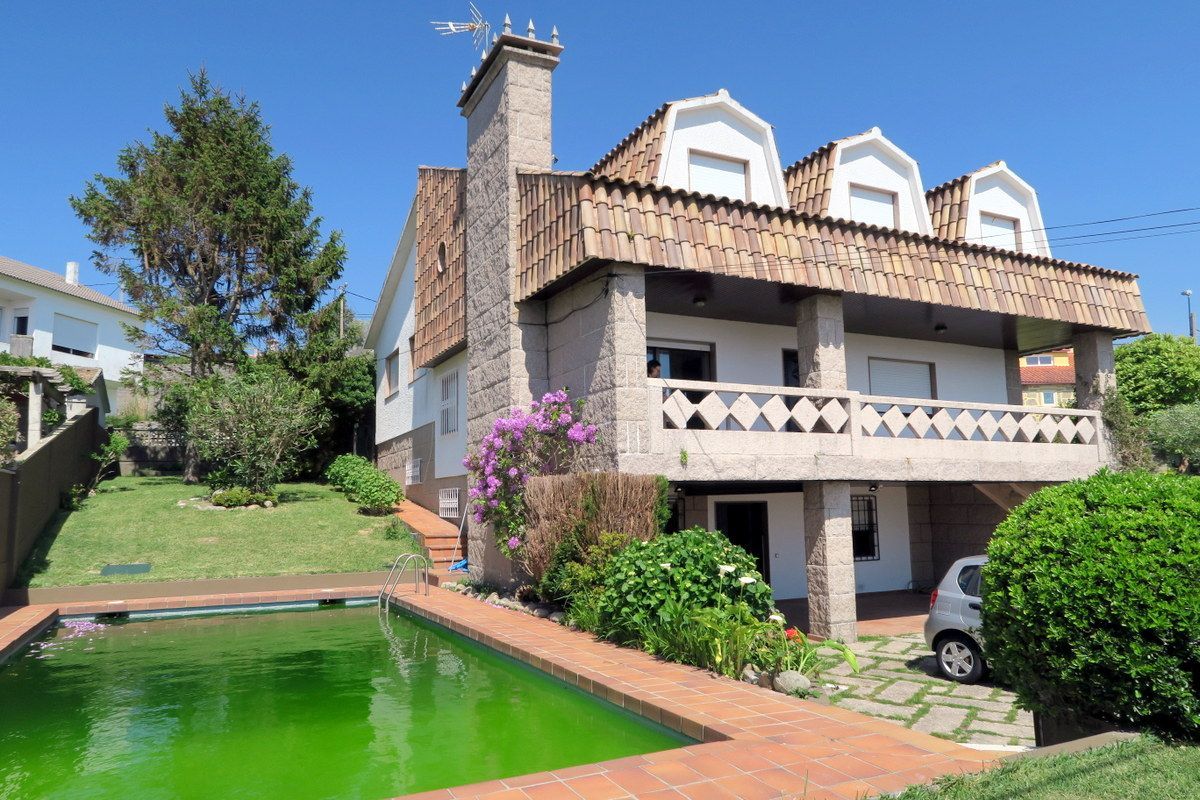 Jardí de Casa o xalet de lloguer en Vigo  amb Calefacció, Jardí privat i Terrassa