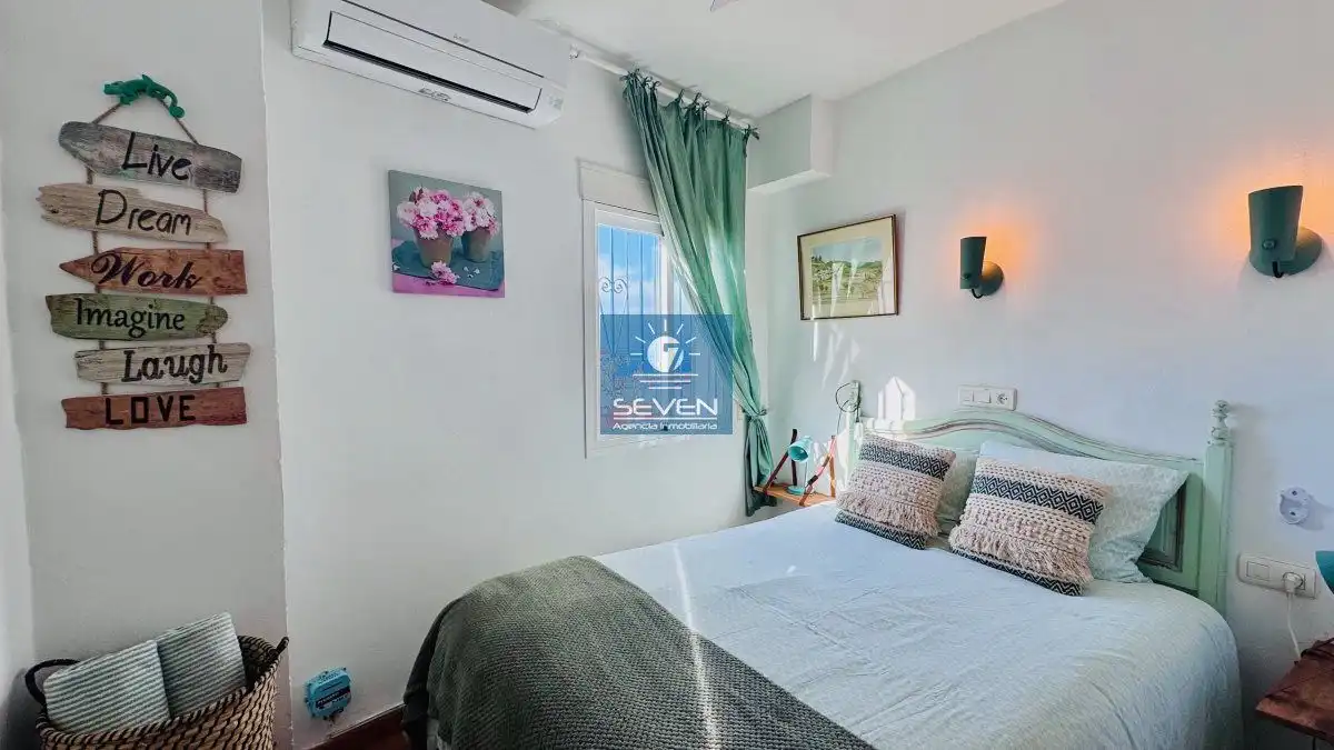 Habitación de Casa o chalet en venta en Almuñécar con Terraza, Trastero y Piscina