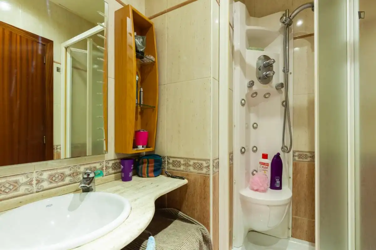 Habitació a Montcada i Reixac, Barcelona