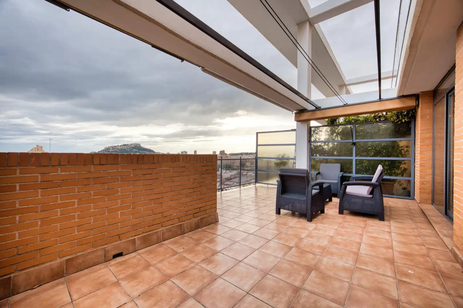 Terraza de Ático en venta en Alicante / Alacant con Terraza, Trastero y Piscina comunitaria