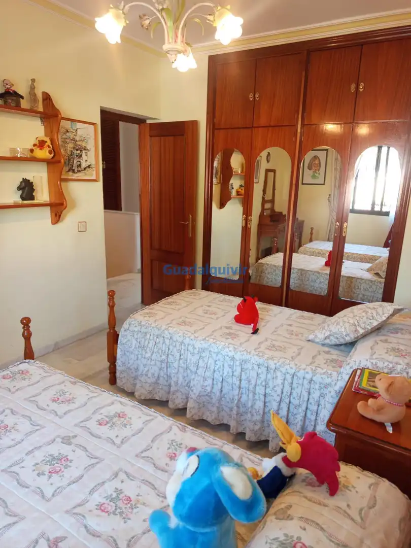 Chalet con piscina en venta en Cerros de Montequinto, imagen 71