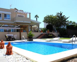 Jardí de Casa o xalet en venda en Sanlúcar de Barrameda amb Aire condicionat i Piscina