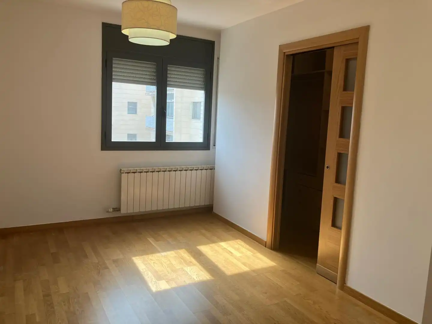 Habitación de Ático en venta en Fraga con Aire acondicionado, Calefacción y Terraza